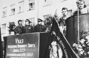 На митинге в честь вручения заводу ордена Ленина 2 июля 1945 г.