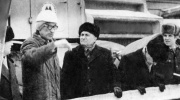 Начальник ТО-29 В.А. Колточихин докладывает первому секретарю ОК КПСС А.П. Филатову о ходе строительства