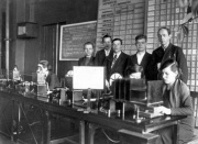 Группа связистов у двукратного аппарата Бодо. 1939 г.