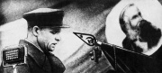 Первый секретарь Новосибирского Обкома ВКП(б) М.В. Кулагин на митинге 3 мая 1944 г. зачитывает указ о награждении завода орденом Ленина